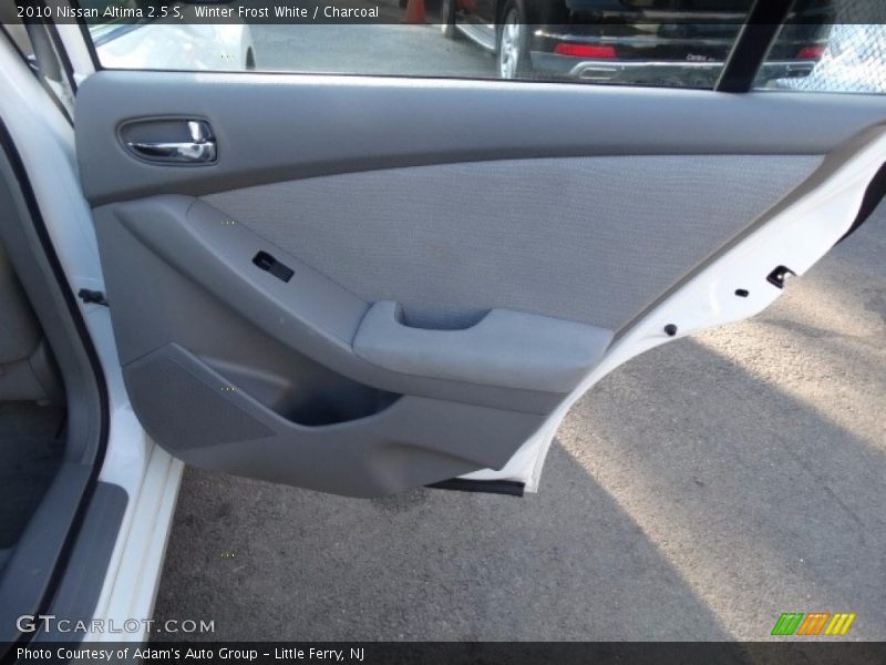 Winter Frost White / Charcoal 2010 Nissan Altima 2.5 S