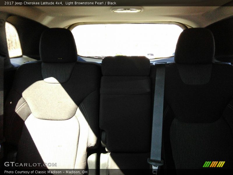 Light Brownstone Pearl / Black 2017 Jeep Cherokee Latitude 4x4