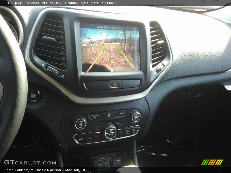 Granite Crystal Metallic / Black 2017 Jeep Cherokee Latitude 4x4