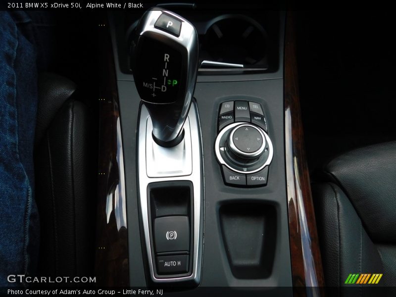 Alpine White / Black 2011 BMW X5 xDrive 50i