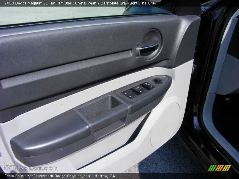 Brilliant Black Crystal Pearl / Dark Slate Gray/Light Slate Gray 2008 Dodge Magnum SE