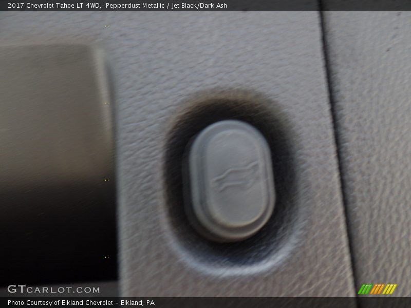 Pepperdust Metallic / Jet Black/Dark Ash 2017 Chevrolet Tahoe LT 4WD