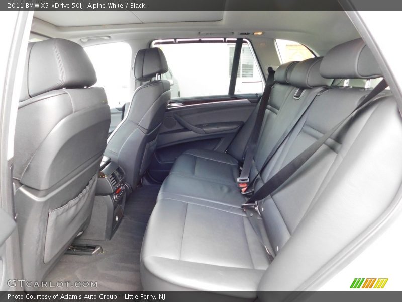 Alpine White / Black 2011 BMW X5 xDrive 50i