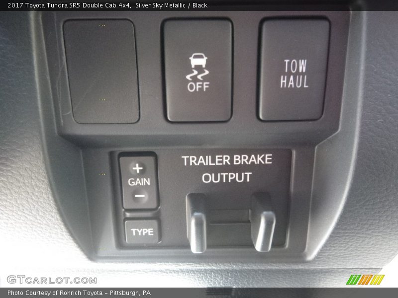 Silver Sky Metallic / Black 2017 Toyota Tundra SR5 Double Cab 4x4