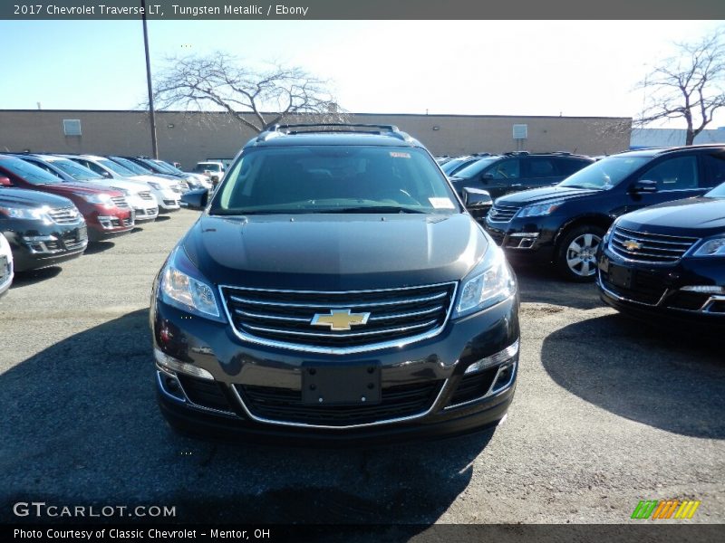 Tungsten Metallic / Ebony 2017 Chevrolet Traverse LT