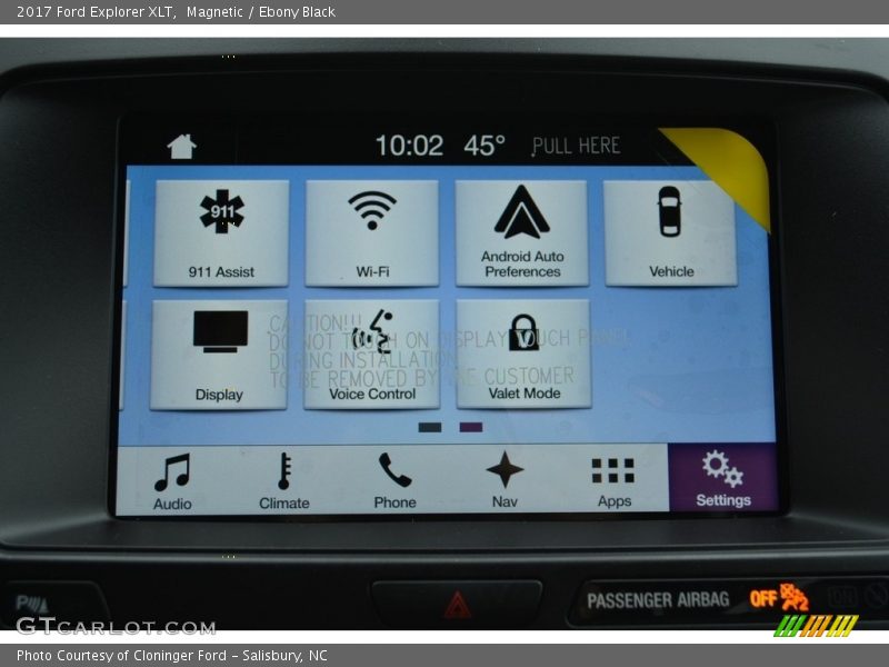 Magnetic / Ebony Black 2017 Ford Explorer XLT