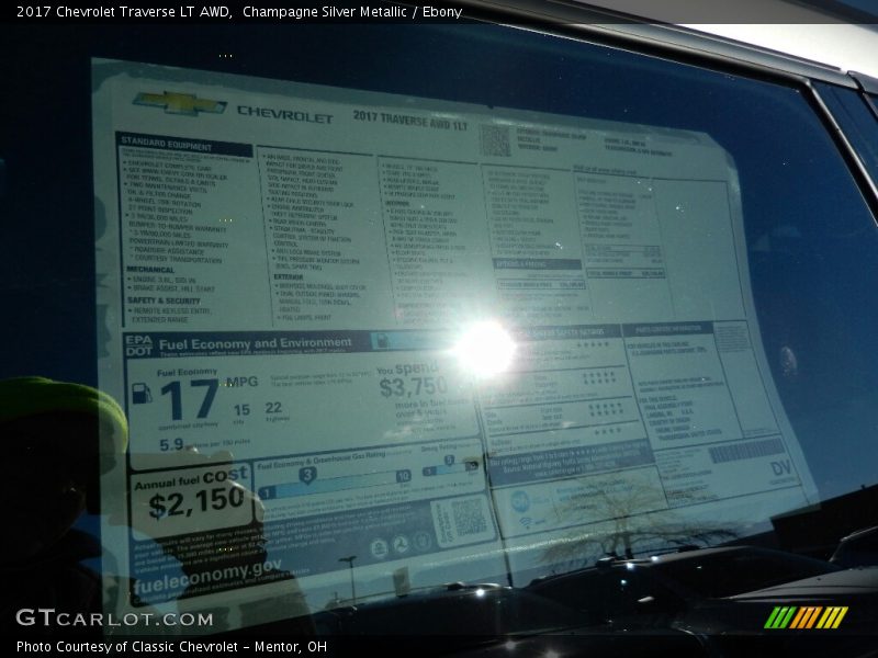 Champagne Silver Metallic / Ebony 2017 Chevrolet Traverse LT AWD