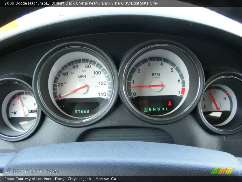 Brilliant Black Crystal Pearl / Dark Slate Gray/Light Slate Gray 2008 Dodge Magnum SE