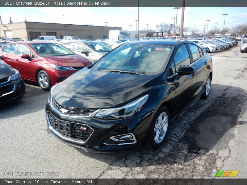 Mosaic Black Metallic / Jet Black 2017 Chevrolet Cruze LT