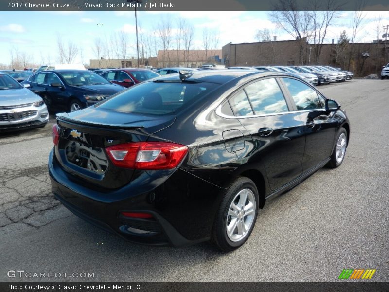 Mosaic Black Metallic / Jet Black 2017 Chevrolet Cruze LT