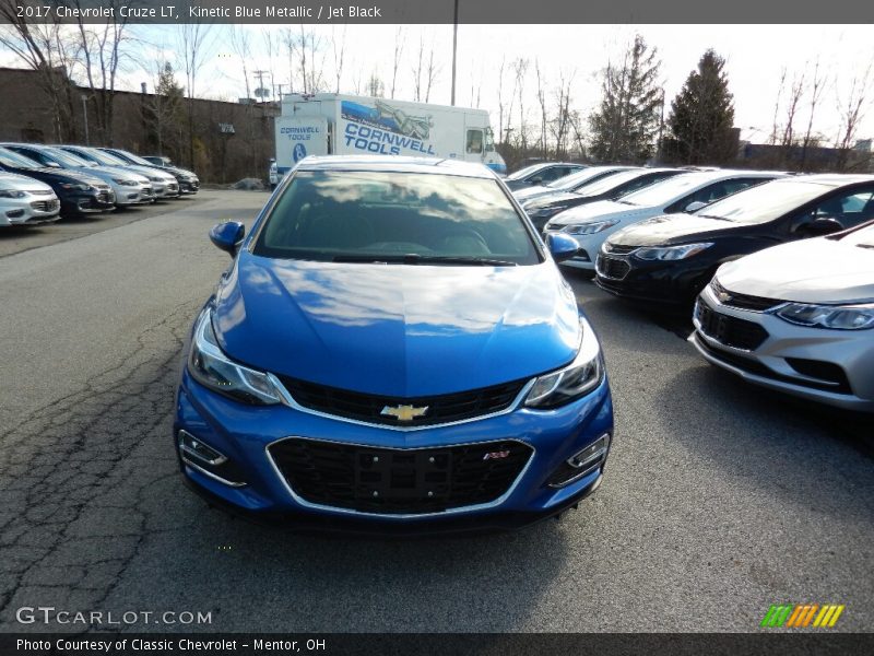Kinetic Blue Metallic / Jet Black 2017 Chevrolet Cruze LT