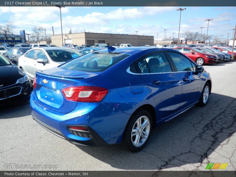 Kinetic Blue Metallic / Jet Black 2017 Chevrolet Cruze LT
