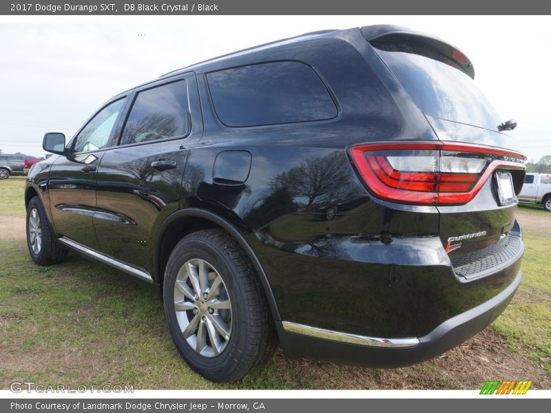DB Black Crystal / Black 2017 Dodge Durango SXT