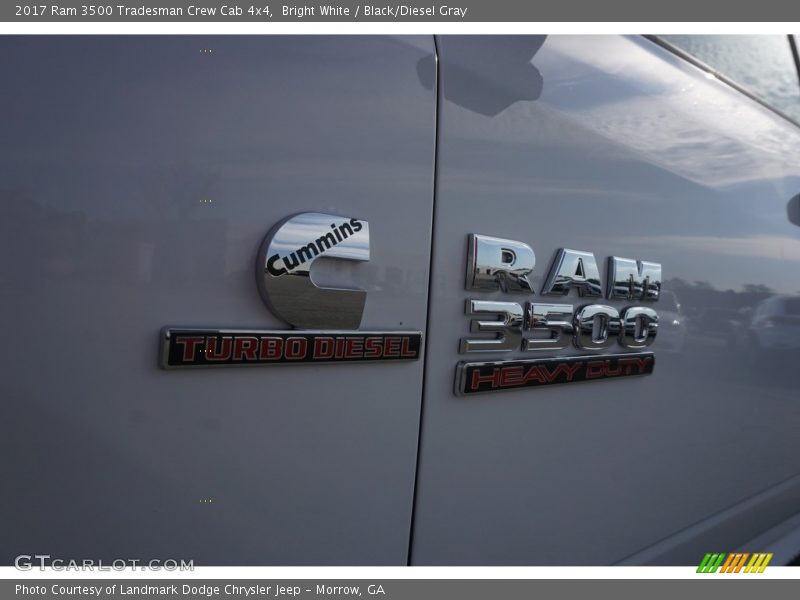 Bright White / Black/Diesel Gray 2017 Ram 3500 Tradesman Crew Cab 4x4