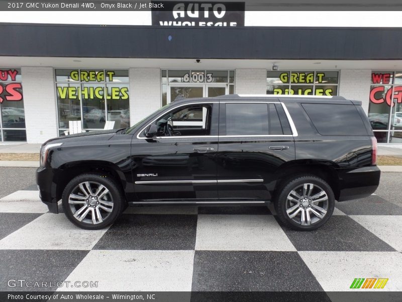 Onyx Black / Jet Black 2017 GMC Yukon Denali 4WD