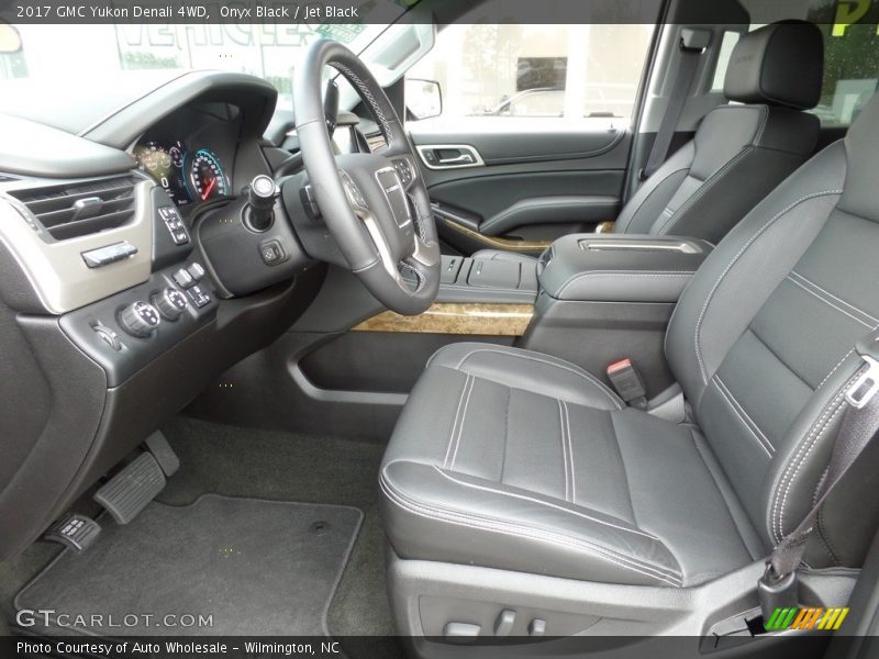 Onyx Black / Jet Black 2017 GMC Yukon Denali 4WD