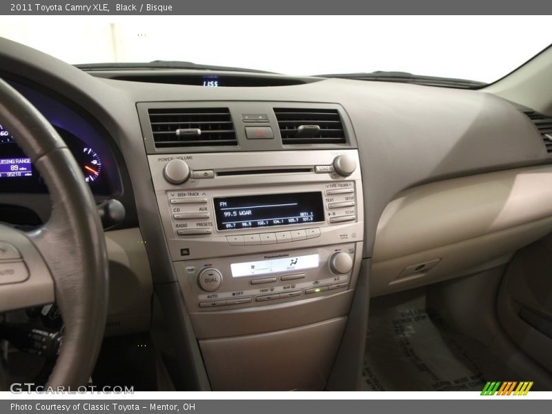 Black / Bisque 2011 Toyota Camry XLE