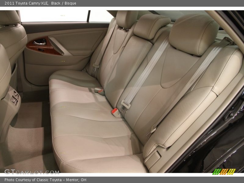 Black / Bisque 2011 Toyota Camry XLE