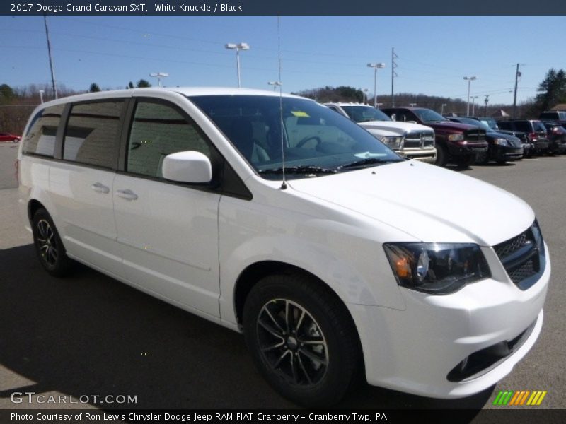 White Knuckle / Black 2017 Dodge Grand Caravan SXT