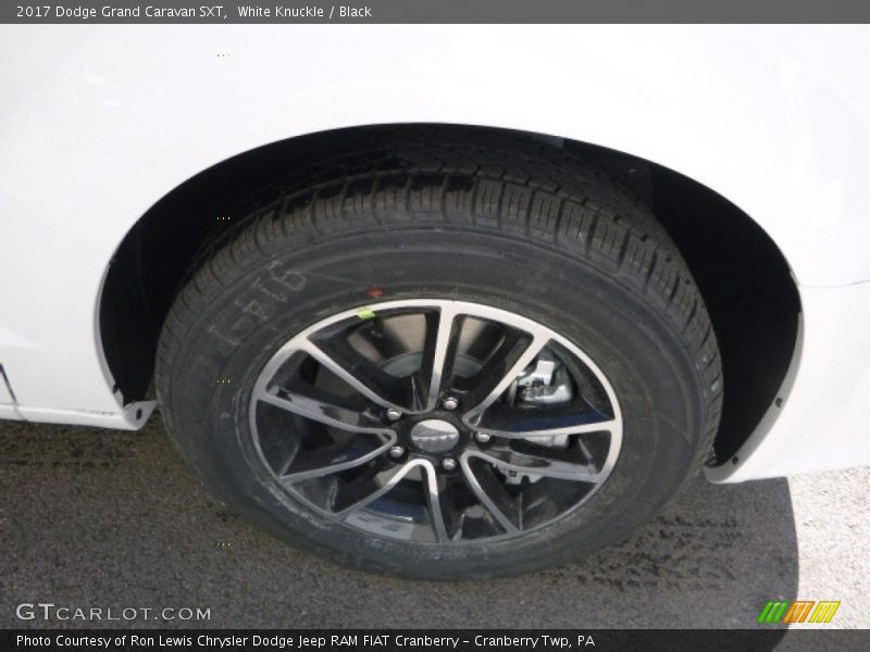 White Knuckle / Black 2017 Dodge Grand Caravan SXT