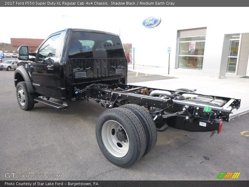 Shadow Black / Medium Earth Gray 2017 Ford F550 Super Duty XL Regular Cab 4x4 Chassis