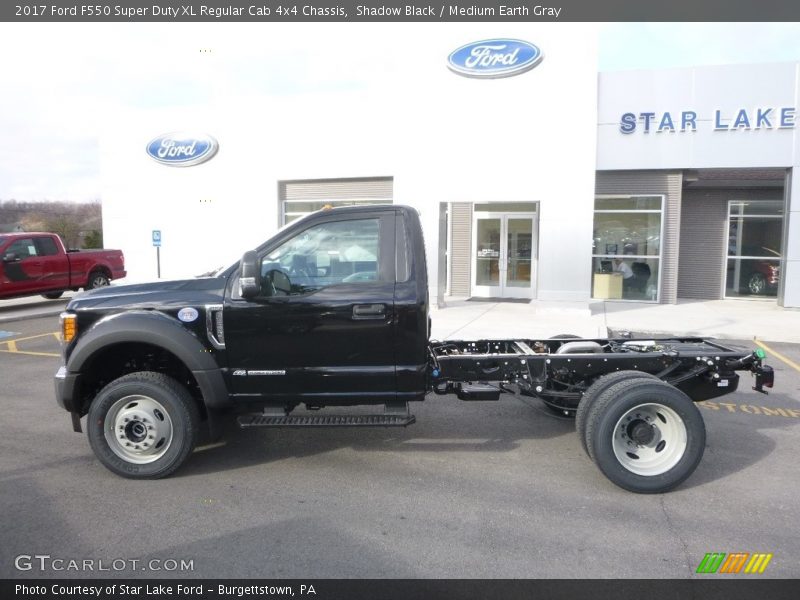 Shadow Black / Medium Earth Gray 2017 Ford F550 Super Duty XL Regular Cab 4x4 Chassis