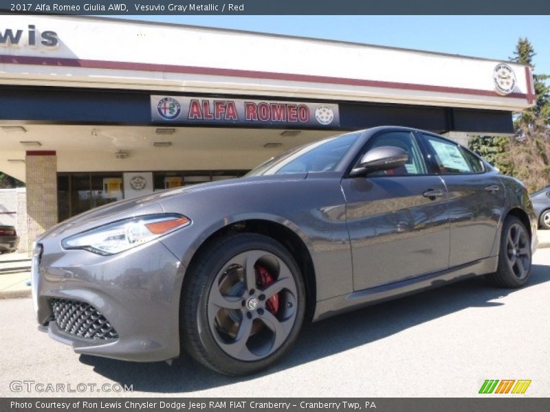 Vesuvio Gray Metallic / Red 2017 Alfa Romeo Giulia AWD