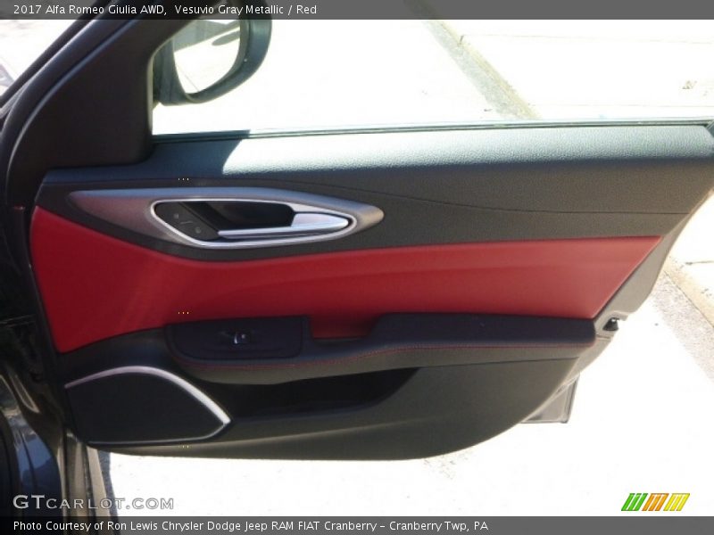 Vesuvio Gray Metallic / Red 2017 Alfa Romeo Giulia AWD