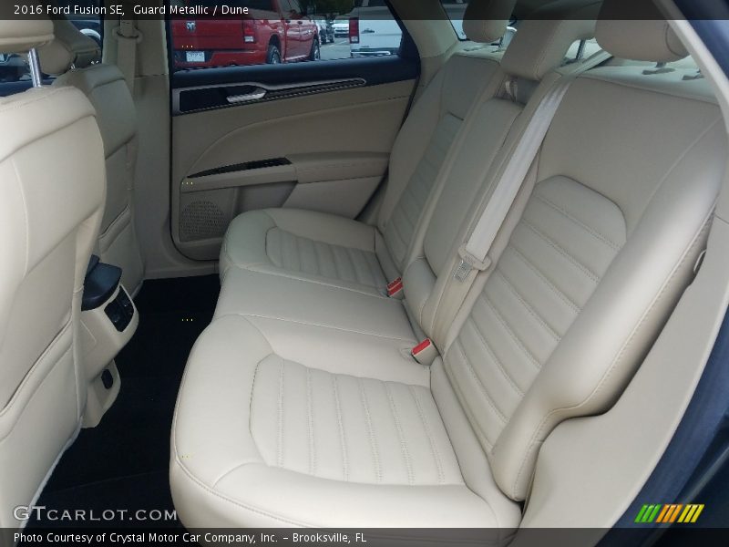 Guard Metallic / Dune 2016 Ford Fusion SE