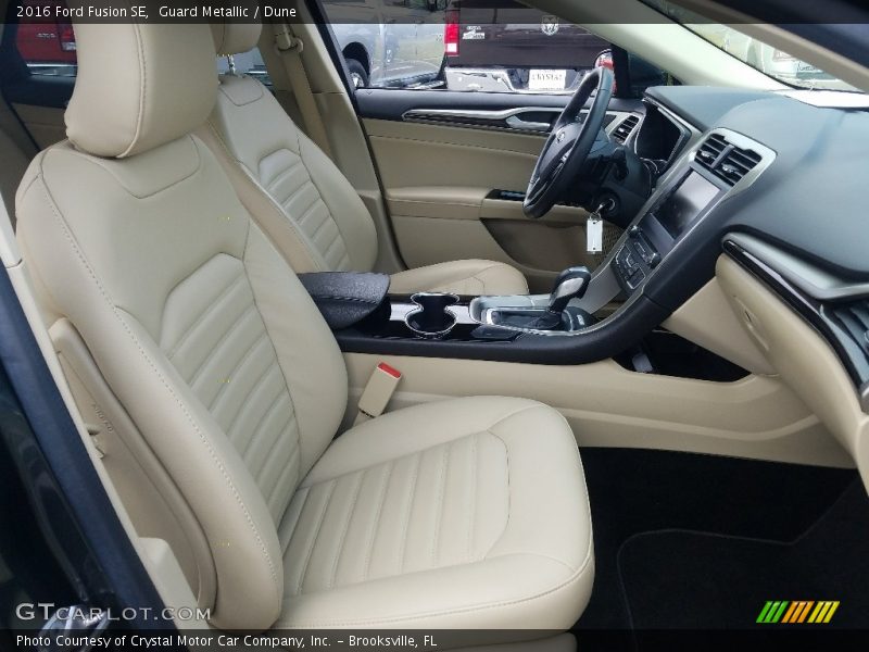 Guard Metallic / Dune 2016 Ford Fusion SE