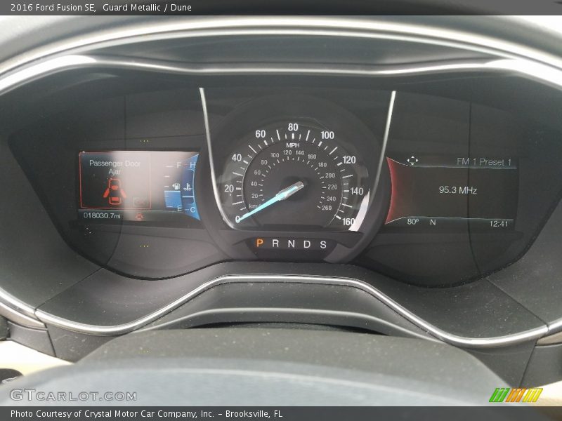 Guard Metallic / Dune 2016 Ford Fusion SE