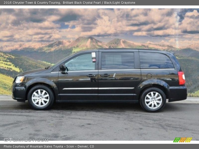  2016 Town & Country Touring Brilliant Black Crystal Pearl