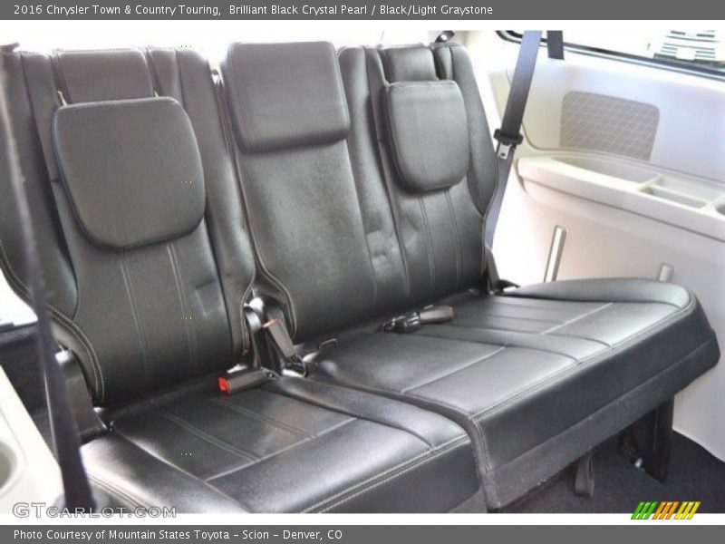 Brilliant Black Crystal Pearl / Black/Light Graystone 2016 Chrysler Town & Country Touring