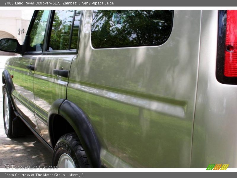 Zambezi Silver / Alpaca Beige 2003 Land Rover Discovery SE7