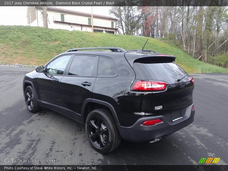 Diamond Black Crystal Pearl / Black 2017 Jeep Cherokee Altitude