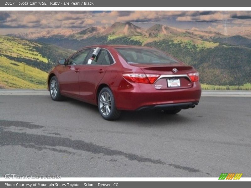 Ruby Flare Pearl / Black 2017 Toyota Camry SE