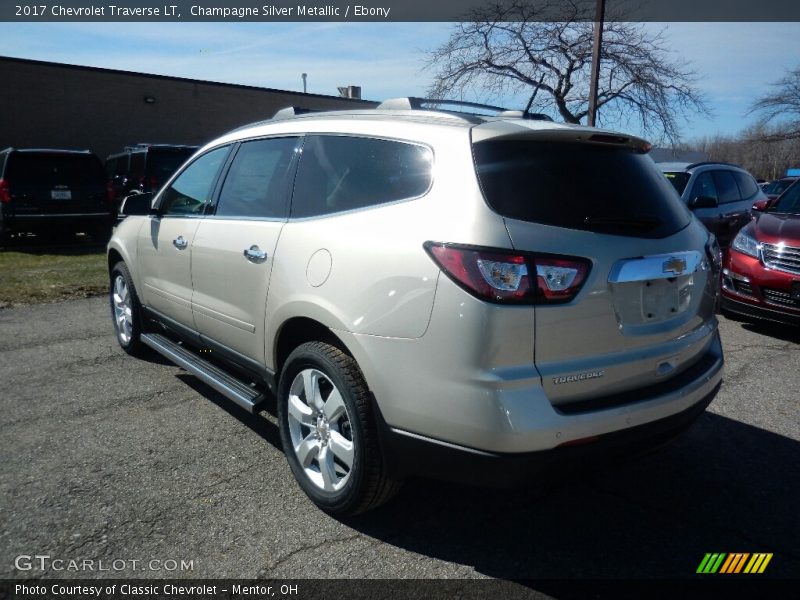 Champagne Silver Metallic / Ebony 2017 Chevrolet Traverse LT
