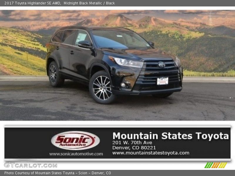 Midnight Black Metallic / Black 2017 Toyota Highlander SE AWD