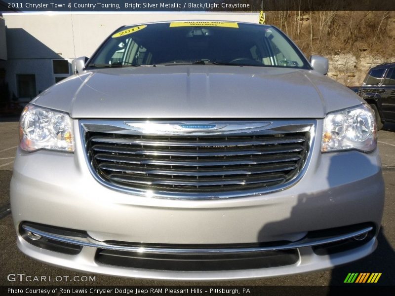 Bright Silver Metallic / Black/Light Graystone 2011 Chrysler Town & Country Touring