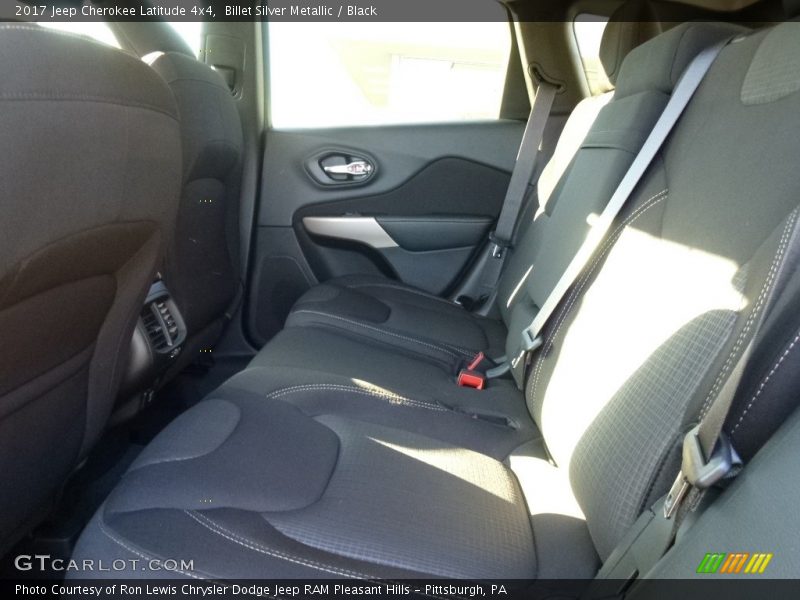 Billet Silver Metallic / Black 2017 Jeep Cherokee Latitude 4x4