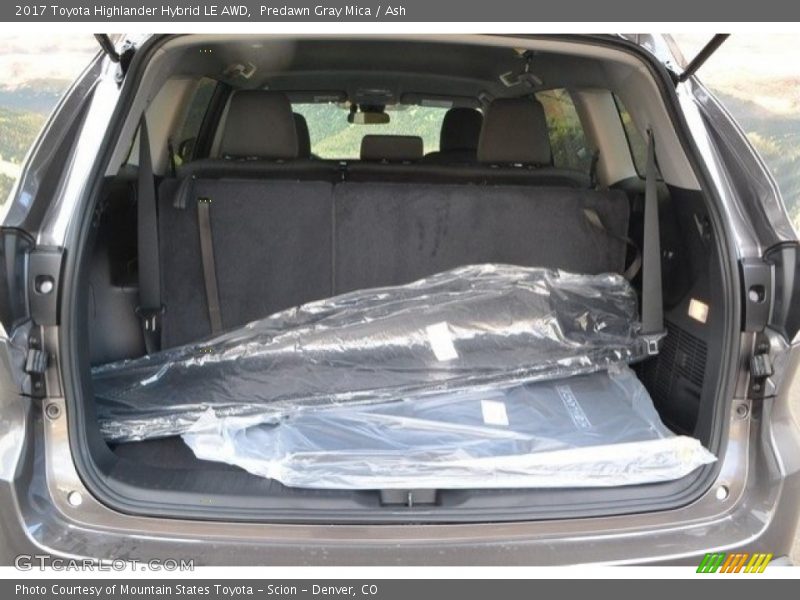 Predawn Gray Mica / Ash 2017 Toyota Highlander Hybrid LE AWD