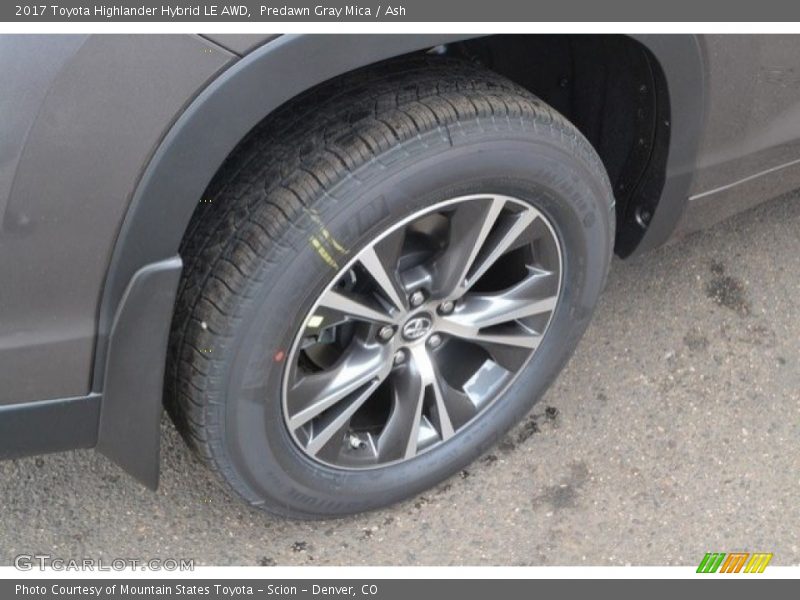Predawn Gray Mica / Ash 2017 Toyota Highlander Hybrid LE AWD