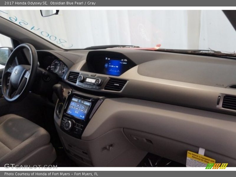 Obsidian Blue Pearl / Gray 2017 Honda Odyssey SE