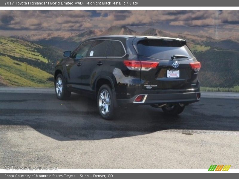 Midnight Black Metallic / Black 2017 Toyota Highlander Hybrid Limited AWD