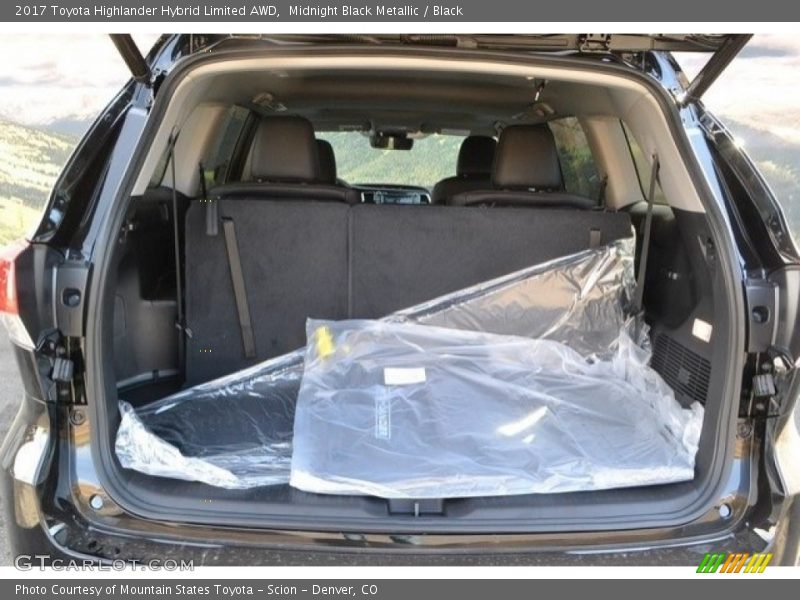Midnight Black Metallic / Black 2017 Toyota Highlander Hybrid Limited AWD