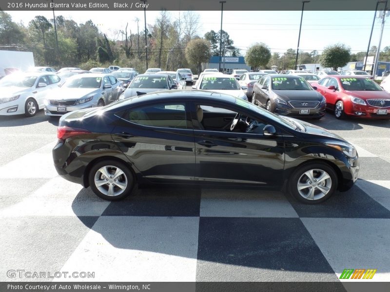 Black / Gray 2016 Hyundai Elantra Value Edition