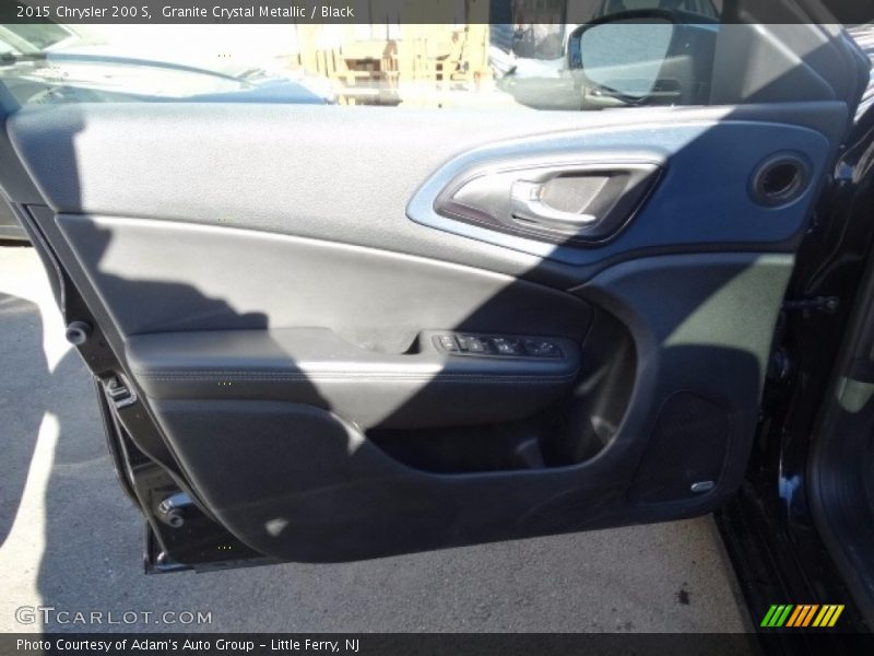 Granite Crystal Metallic / Black 2015 Chrysler 200 S