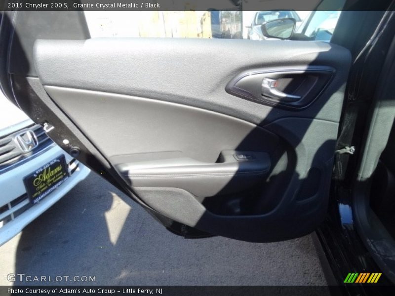 Granite Crystal Metallic / Black 2015 Chrysler 200 S