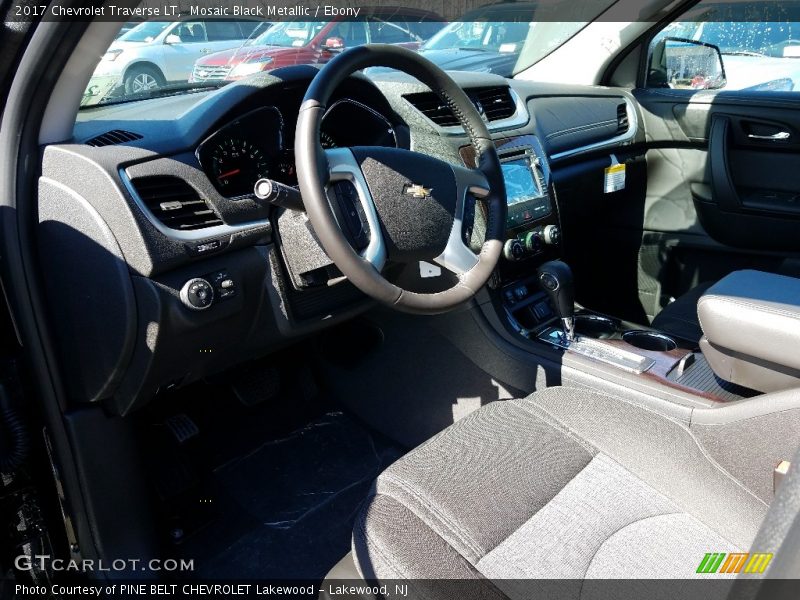 Mosaic Black Metallic / Ebony 2017 Chevrolet Traverse LT