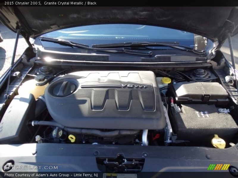 Granite Crystal Metallic / Black 2015 Chrysler 200 S